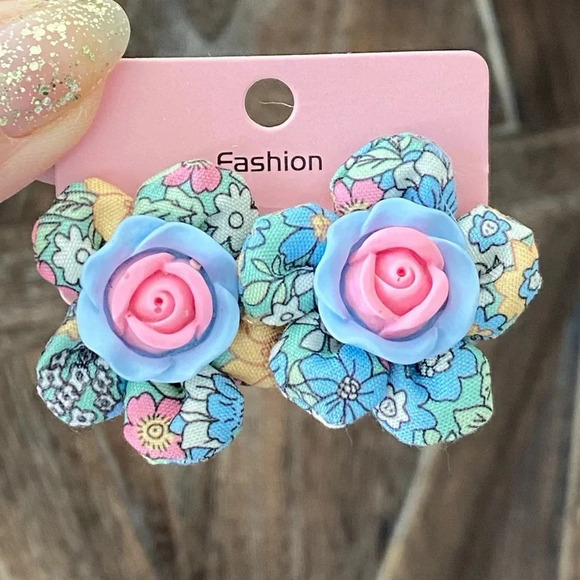 Pastel Fluffy Puffy Boho Flower Floral Mosaic Earrings NEW - Picture 1 of 4